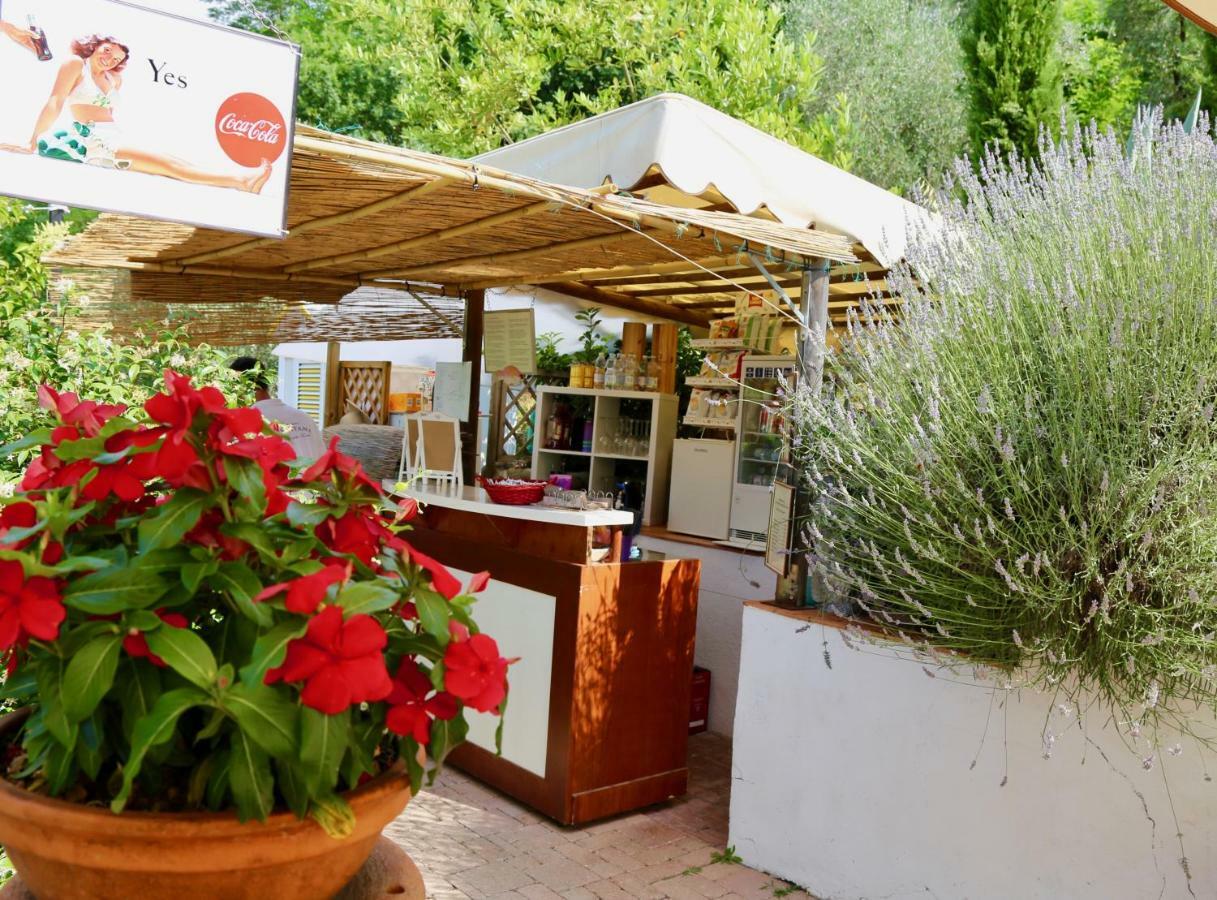 Le Forri  Società Agricola Affittacamere Pistoia
